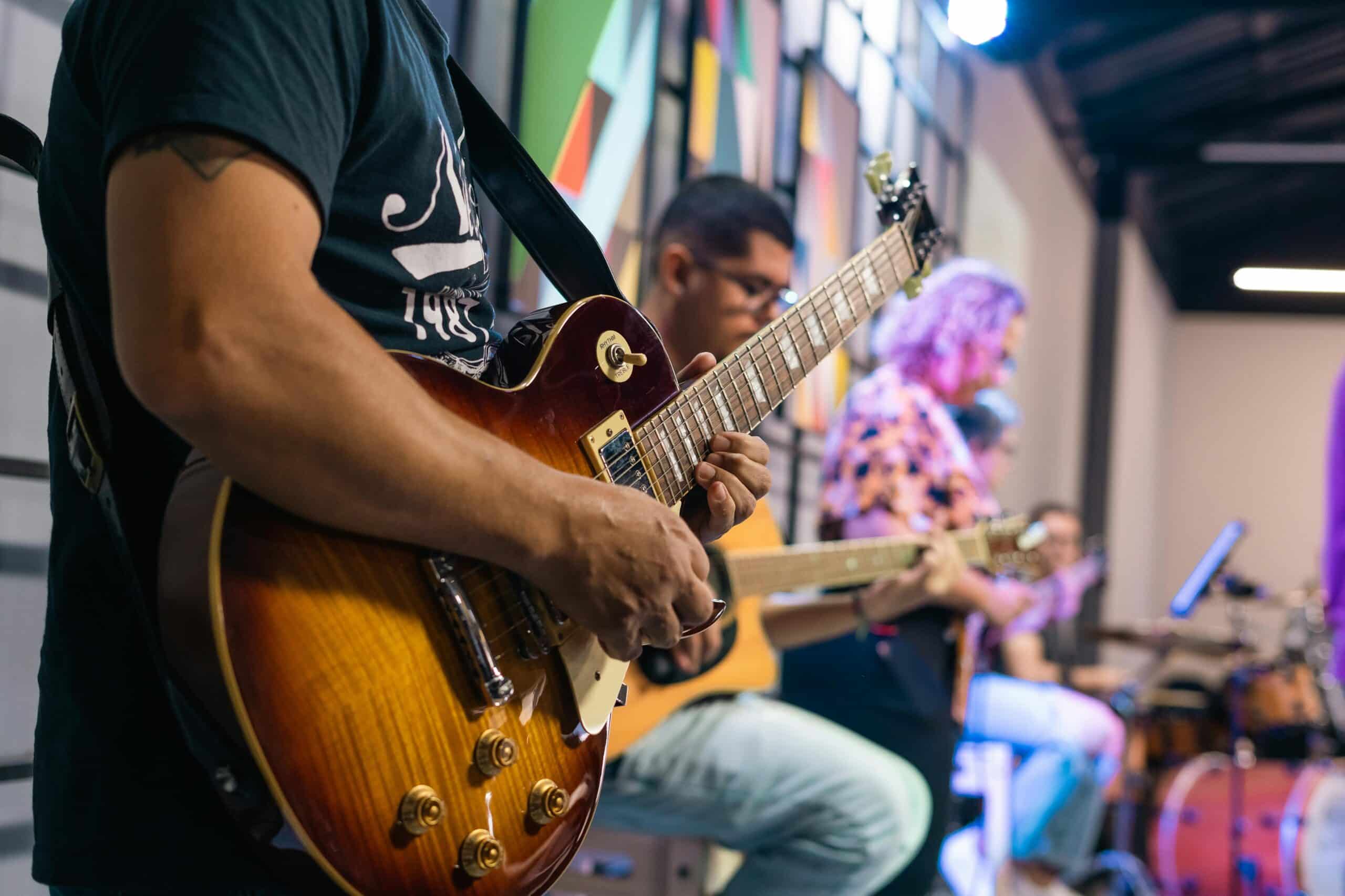 Iniciación a la guitarra eléctrica GRUPAL